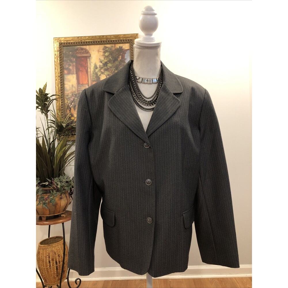 Alfred Dunner Womens 18 Gray Strip Blazer 3 Buttons 2 Pockets Lined Long Sleeve
